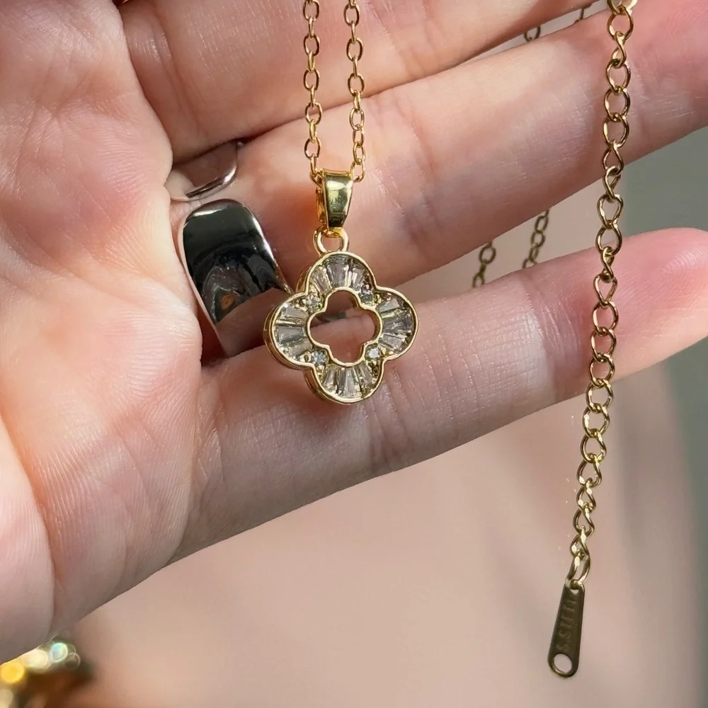 Luxury Necklace with  Zirconia - Picture 6 of 6